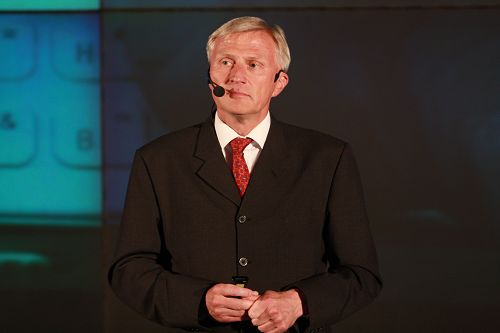 Ƽʱ_ͼģŵȫִиܲAnssi Vanjoki