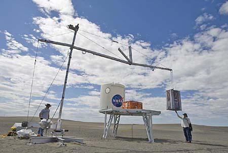 NASA测试未来登月装备拟建月球基地(组图)(2)