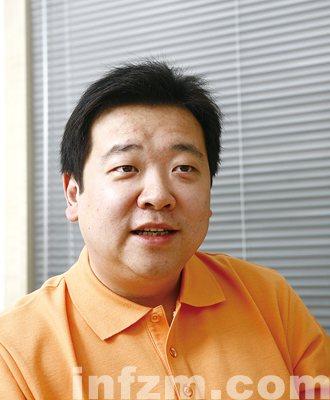 李亮似乎成了中国互联网界的过街老鼠