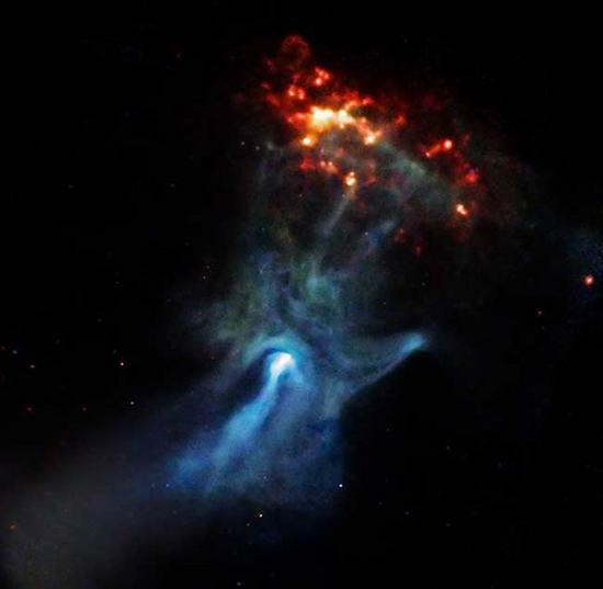 美望远镜拍下宇宙之手伸向宇宙的光芒奇景(图)