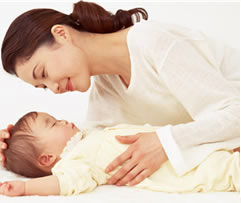 婴儿期的特征与护养要点_健康
