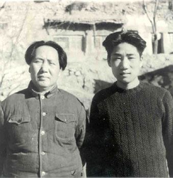 毛泽东的儿子毛岸英成了第一个志愿兵(新浪读书配图) 毛泽东的儿子毛岸英成了第一个志愿兵(新浪读书配图)