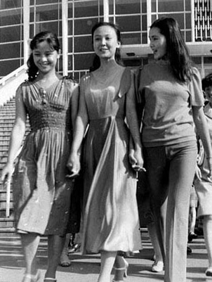80年代女部长穿<em>裙子</em>为何能成为头条新闻_历史