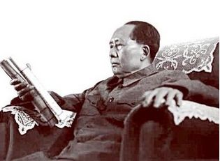 毛泽东晚年爱住游泳池-图片版权归原作者所有