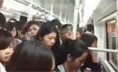 广州地铁故障乘客逃生