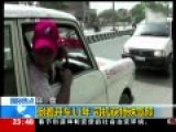 印度司机倒着开车11年获特殊驾照