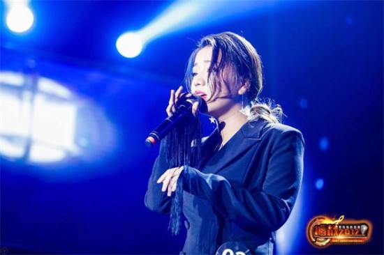 六间房《唱战2017》总冠军村姑:始终记得梦