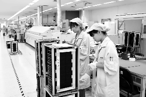 市财政局多方发力支持我市产业发展，减少了国际金融危机对我市企业的冲击，帮助企业快速走出低谷，迎接新的发展机遇。