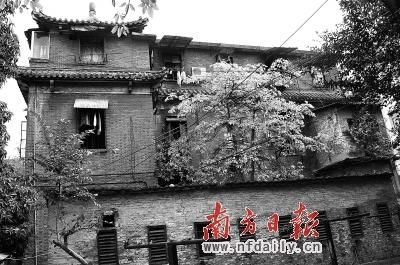永泰别墅中的“红楼”,如今成了职工宿舍。 永泰别墅中的“红楼”,如今成了职工宿舍。