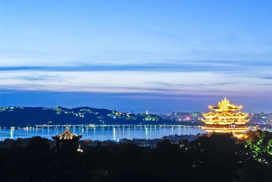 吴山天风 孙小明摄