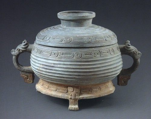 西安博物院收藏的西周青铜鼎与簋鉴赏(图)_铜器佛像_新浪收藏_新浪网
