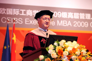 中欧国际工商学院副院长奎尔奇教授致辞