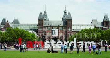 I amsterdam是个标语,古老和开放巧妙地融合在这里,丰富而又极有味道 I amsterdam是个标语,古老和开放巧妙地融合在这里,丰富而又极有味道