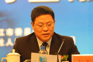牡丹江常务副市长李玉刚代表主办方致辞