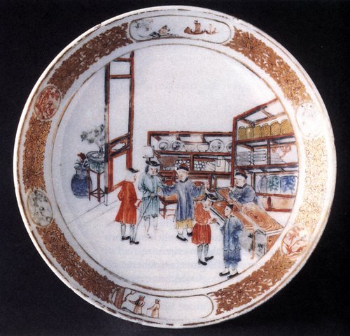 1740～1745 年景德镇粉彩描金西洋人物图盏托