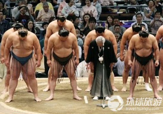 相扑选手鞠躬 相扑选手鞠躬