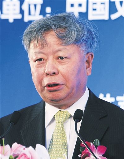 ����Ⱥ�����޿���������λ�й����г���2003��8�½���Ⱥ�������и��г�����ǰ��һְ����ӡ���˺ͺ������������Ρ����������޵������Ӱ�����Ĺ��ʶ�߷�չ������