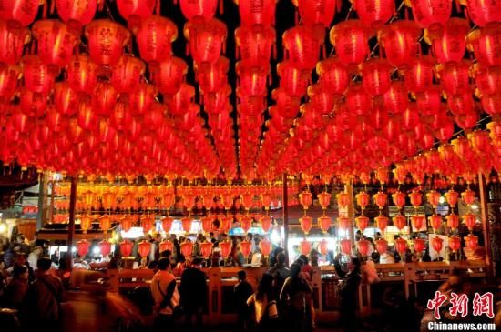 台北著名士林夜市 中新社发 王东明 摄 台北著名士林夜市 中新社发 王东明 摄