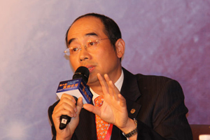 平安资产董事长万放：基金收益不明确导致非常难卖