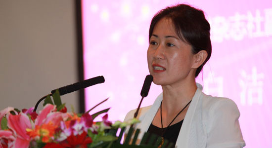 新理财杂志社副社长白洁介绍新锐CFO评选