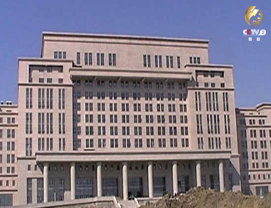 安达市政府正在兴建的办公大楼