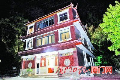 古厝的门楣、窗花、檐边几乎原样重现。 古厝的门楣、窗花、檐边几乎原样重现。