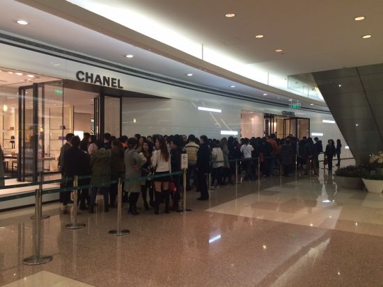 奢侈品中国组团降价断代购活路|郝倩|奢侈品|代