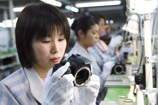 佳能日本工厂将实现相机生产完全自动化|佳能