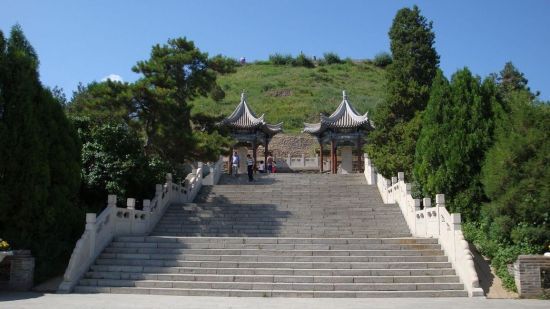 青冢 青冢