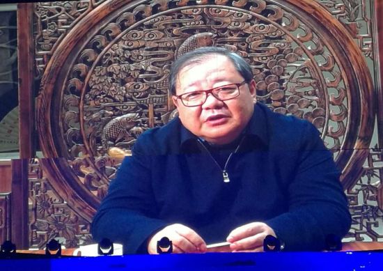 首届“中国天水·李杜诗歌奖”金奖获得者吉狄马加 首届“中国天水·李杜诗歌奖”金奖获得者吉狄马加