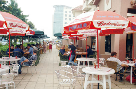 馨都广场:夜苏州的巴黎小镇_《现代苏州》201