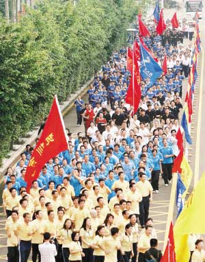 深圳全民健身与大运同行 群众体育为大运添彩