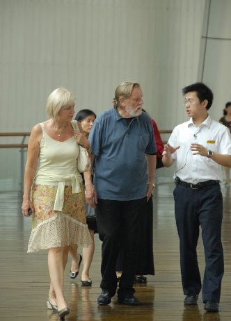 《大趋势》作者:成都经验值得向全世界推荐