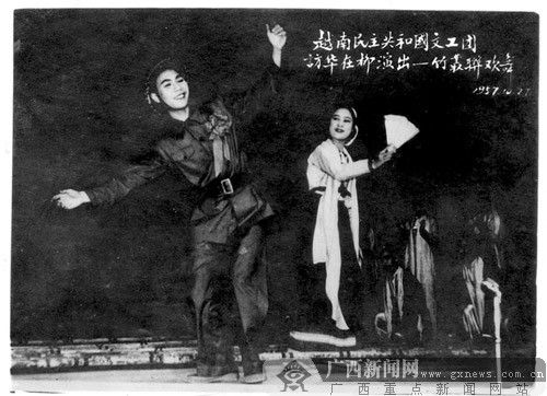 柳州市民向档案馆捐老照片 丰富“城市记忆”