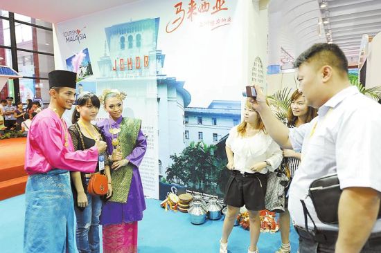 南宁:搭合作发展之台 唱经贸共赢大戏(组图)