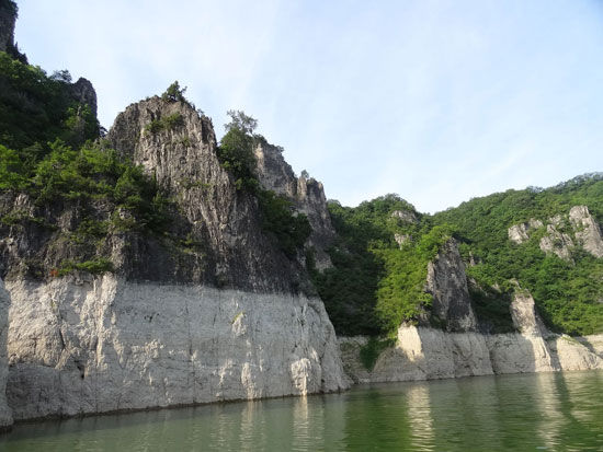 白山市白山湖仁义景区:水壁; 旅游景点