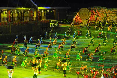 表演现场 预热旅发大会 山水实景演出《阿依朵》安顺上演