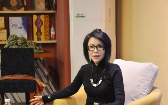 嘉宾:潇月 杨建国对话潇月:“娱乐”和“规则”一个都不能少
