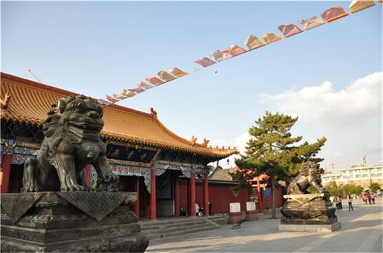 内蒙古呼和浩特大召寺 行走在呼和浩特大召寺 感受佛教洗礼
