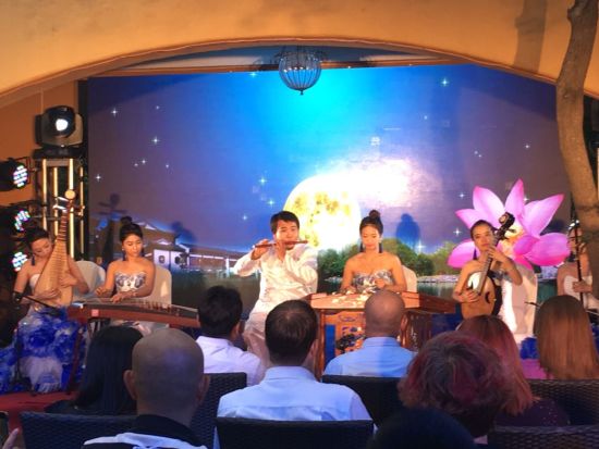第二届“古乐雅集”秋季音乐欣赏会现场表演 第二届“古乐雅集”秋季音乐欣赏会在京举行