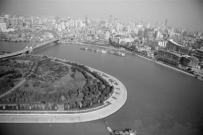 为:①图为:②图为:③图为:④建成于上世纪80年代的武汉晴川饭店(图一)