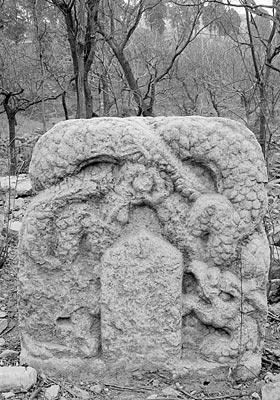 衔草寺原为古印度高僧所建