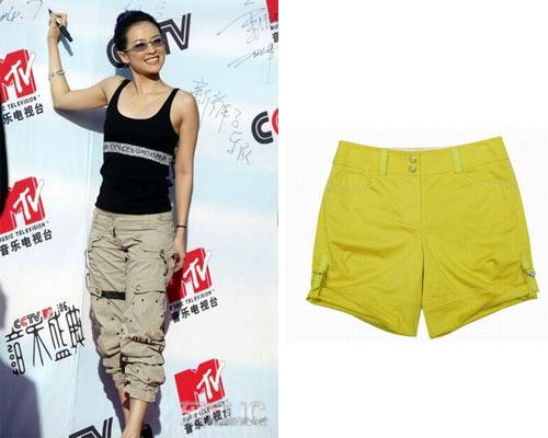 瘦身衣排行榜_丰满型美女,白色瘦身衣+紧身裤,真是展现了自己好身材!