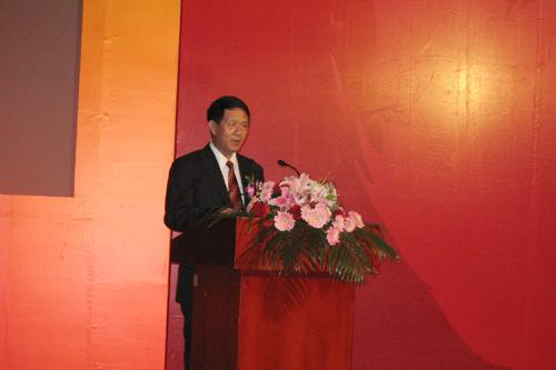 �������ں�ȫý�巢չ֮·�����ƹ㴫ý����ǿ�Ƶǳ�