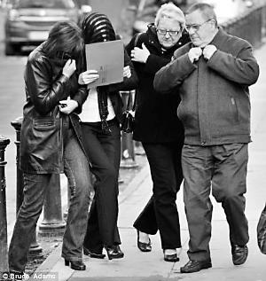 英国6岁娃非礼<em>女老师</em>_滚动新闻_新浪财经_新