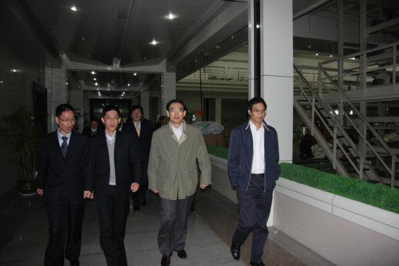 ��ί��ͬ����Ժ�йز��ž͡����������޵�������滮���᳹��ʵ�������ʵ�ض���