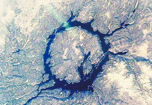 ������ƥ����ʯ�ӿ��и��ͼ