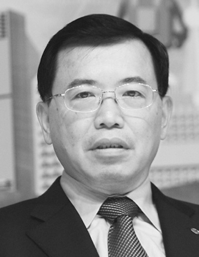 TCL董事长李东升:中国企业可在危机中逆袭_随