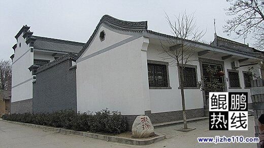 陕西:镇书记建豪宅成风景 群众相告前来参观