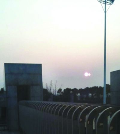 江苏金坛现天文奇景 两个太阳同现空中(图)